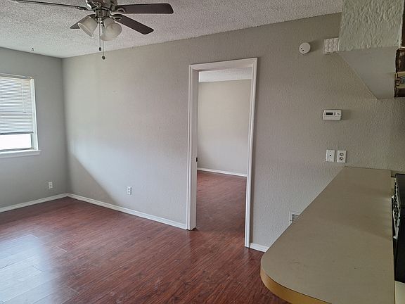5th image of 1180 W Westchester Way