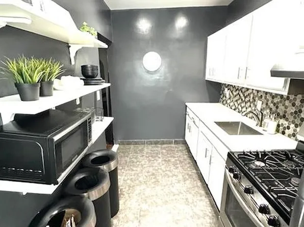 22-13 38th Street image 4 of 8