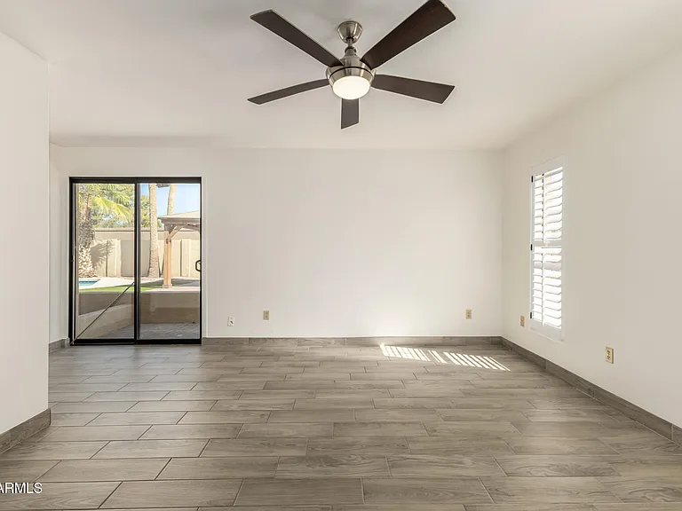6517 S Hazelton Ln — Photo 16