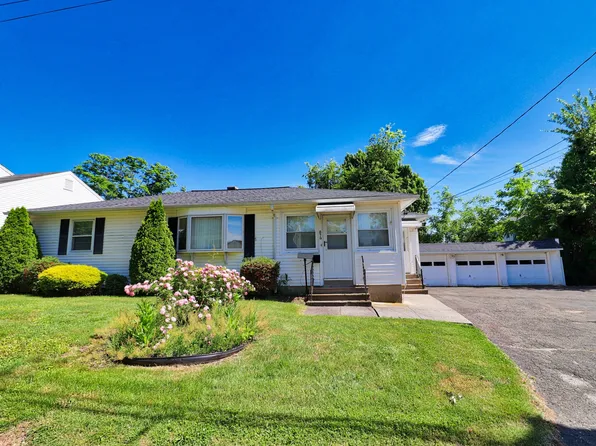 879 Congress Avenue, Waterbury, CT 06708