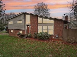 1794 Stine Rd, Peninsula, OH 44264