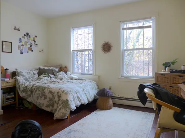 6 Wigglesworth St, Roxbury Crossing, MA 02120