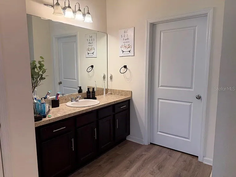 1027 Aerides Way — Photo 12