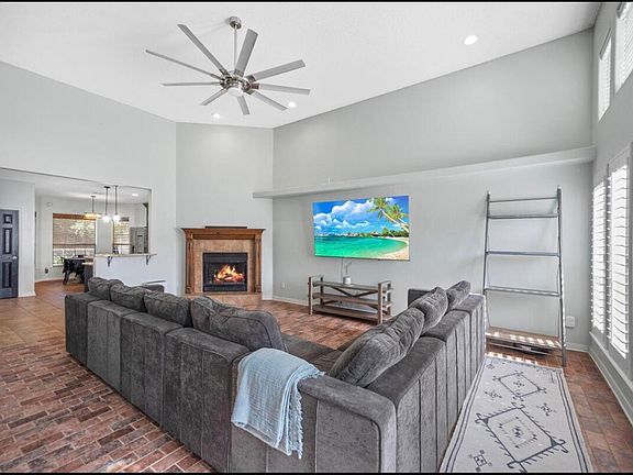 3rd image of 1805 Brooke Beach Dr