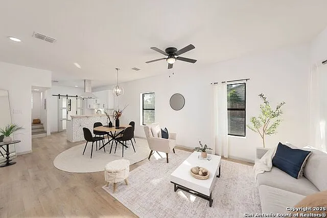 1210 Gardina — Photo 5