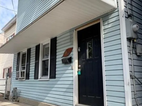 52 Mount Oliver St, Pittsburgh, PA 15210