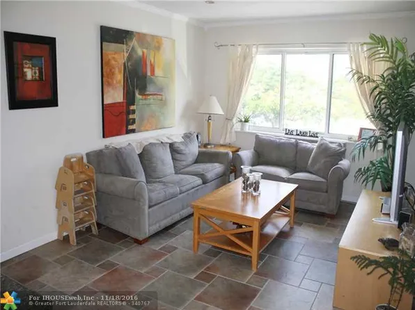 1001 SE 16th St APT 9, Fort Lauderdale, FL 33316