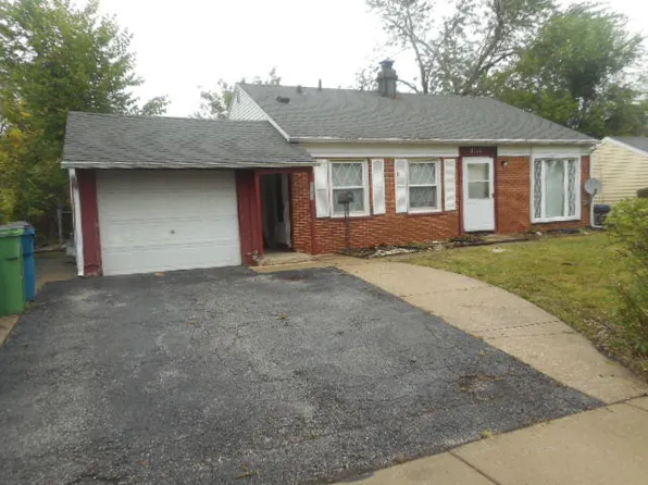 2111 219th St, Sauk Village, IL 60411