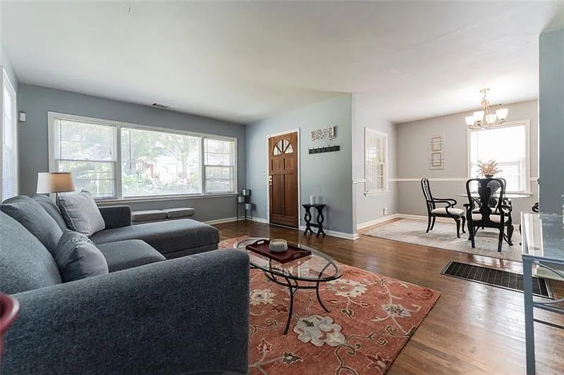 2 bed, 2.0 bath, 1076 sqft, $1,750 — Photo 4
