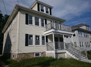 200 Manthorne Rd, West Roxbury, MA 02132