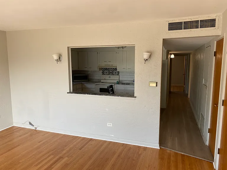3015 W 87th St #2E — Photo 4