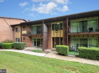 10028 Fair Woods Dr #232, Fairfax, VA 22030