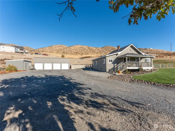 4614 SE Colockum View Drive, Rock Island, WA 98850