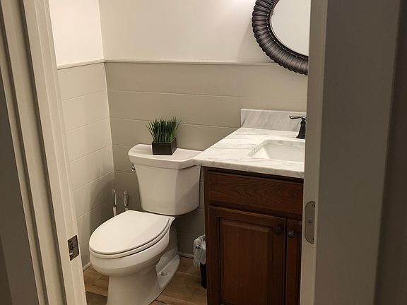 1/2 bath