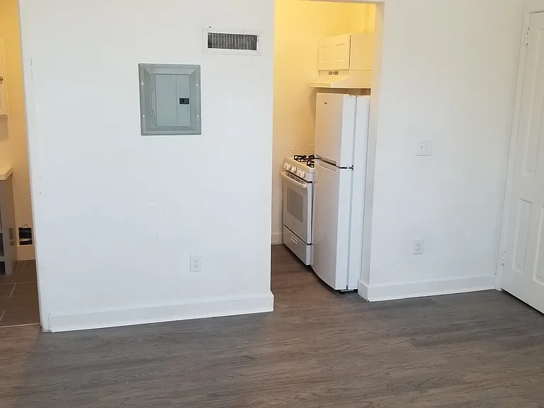 1263 N Clarkson St #3 — Photo 12