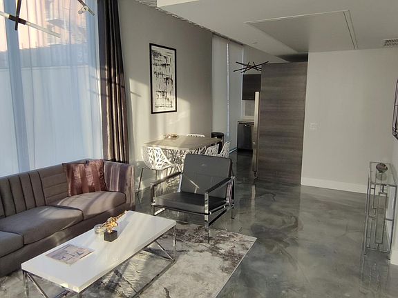 4th image of 151 SE 1st St APT 610