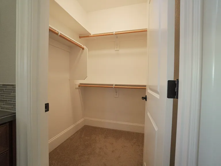 9706 SE Hillcrest Rd — Photo 50