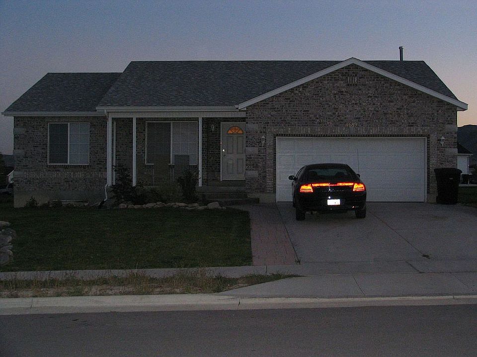 1st image of 4689 W Copper Mine Dr
