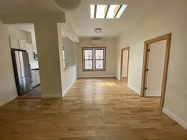 564 Flatbush Avenue image 1 of 15