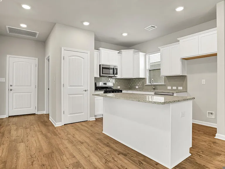 7642 W Pelican Lakes Ave — Photo 6