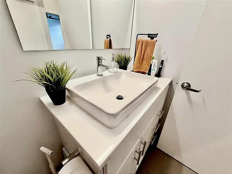 212 45th St #3-B — Photo 24