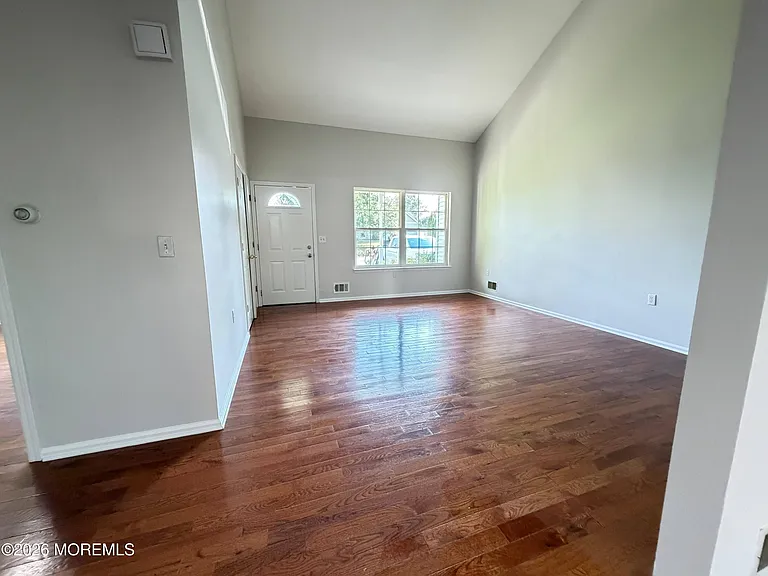 297 Mermaid Dr — Photo 4
