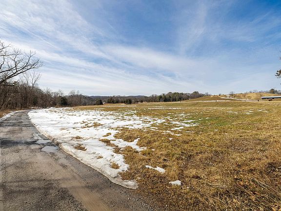 3rd image of 14.07 Ac Creek Ln