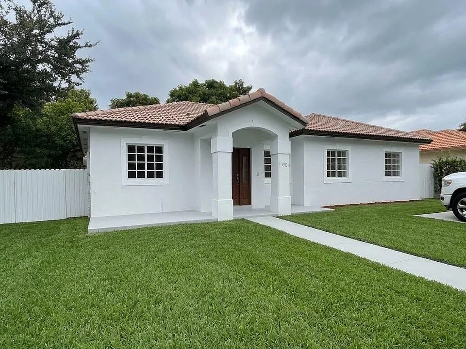 16307 NW 91st Ave