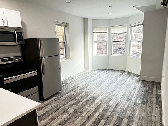 4th image of 3425 Germantown Ave #C