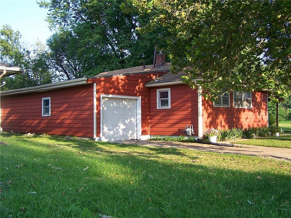 1st image of 308 S 17th St