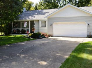 5518 Briarcliff Dr, Edinboro, PA 16412