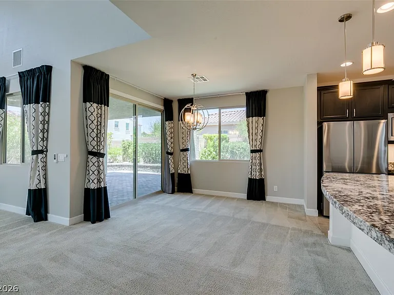 1027 Whitworth Ave — Photo 20