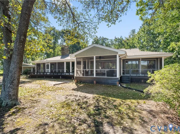 1112 Bennett Farm Rd, Locust Hill, VA 23092