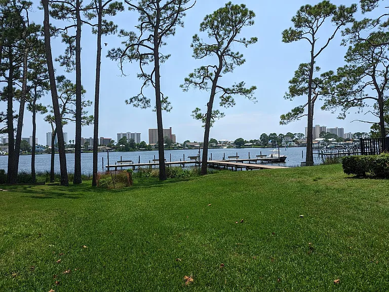 6901 N Lagoon Dr #10 — Photo 17
