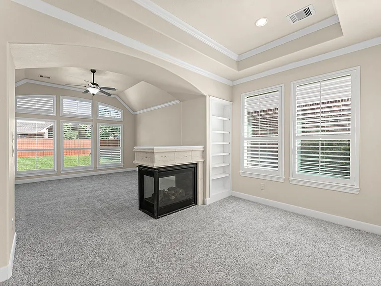7 N Beech Springs Cir — Photo 19