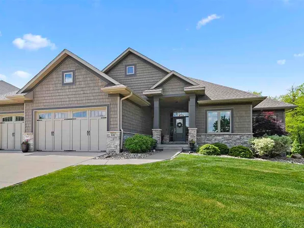 810 Tranquil Bluff Trl, Iowa City, IA 52245