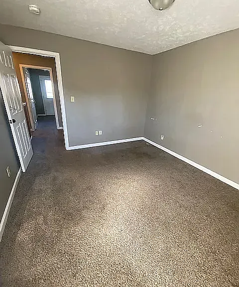 405 E Mill St #4 — Photo 7