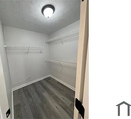 1090 Chapel Hill Dr — Photo 9