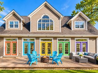 28 Centre St, Lambton Shores, ON N0M 1T0