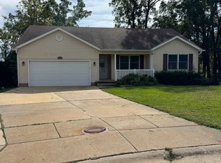 6303 Wilkes Ave, Davenport, IA 52806