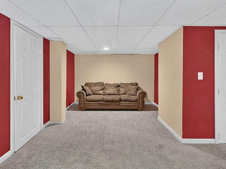 392 Sedgewood Ln — Photo 37