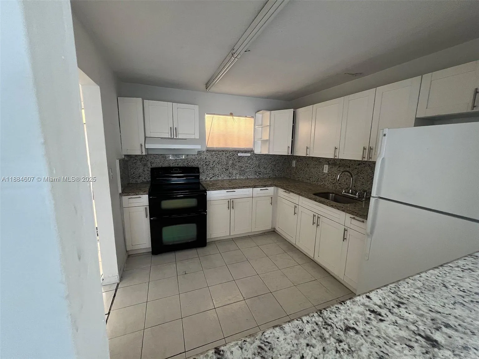 West Hialeah Heights — Photo 2