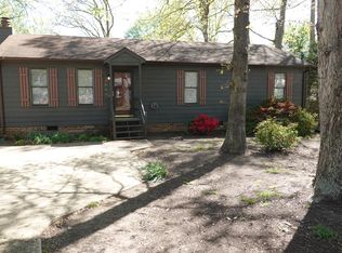 1865 Featherstone Dr, Midlothian, VA 23113