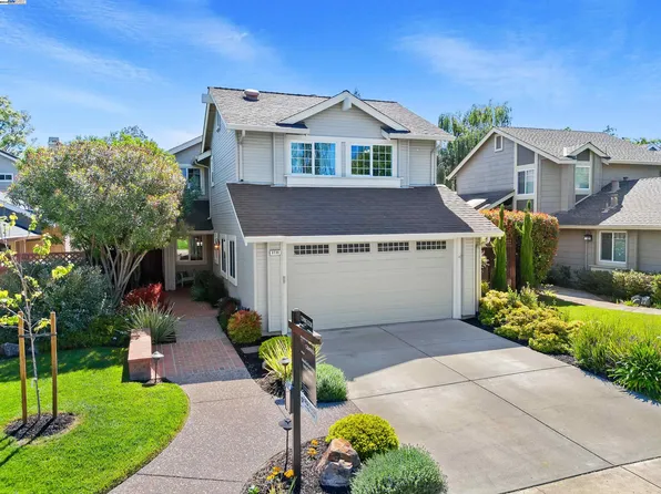 3735 Kamp Dr, Pleasanton, CA 94588