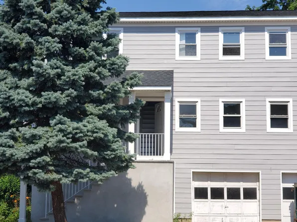 3 Charles St #2F, Carteret, NJ 07008