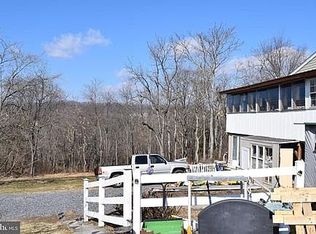 331 Fairview Dr, Berkeley Springs, WV 25411