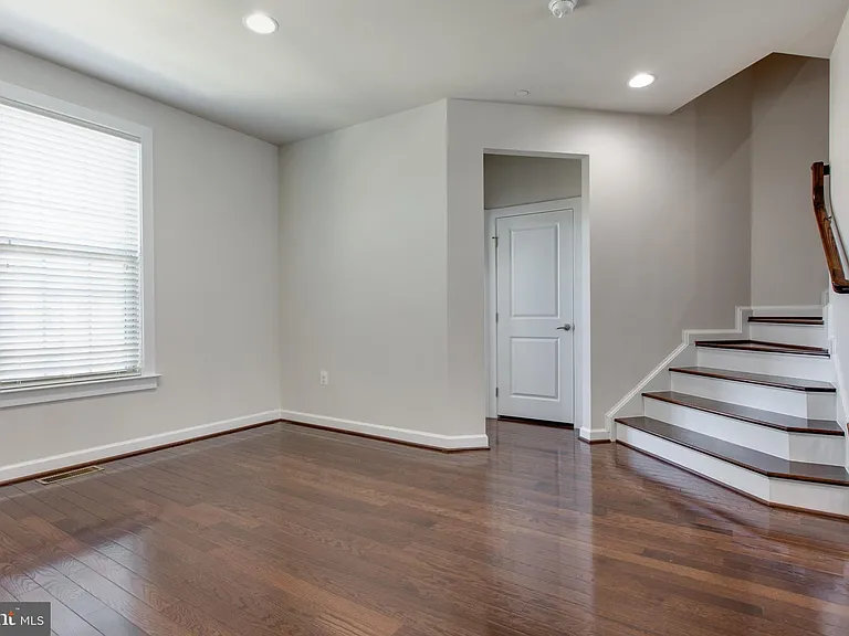 7311 Taylors Hill Ln — Photo 12