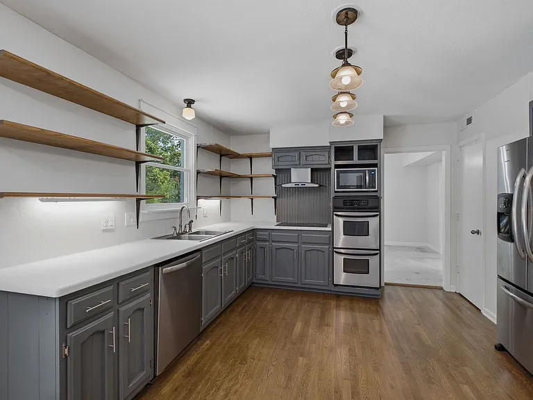 1303 General Macarthur Dr — Photo 9