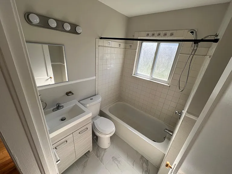 22041 Donald Ave — Photo 14
