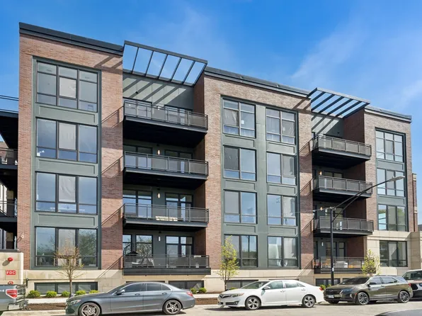 1340 W Chestnut St #204, Chicago, IL 60642